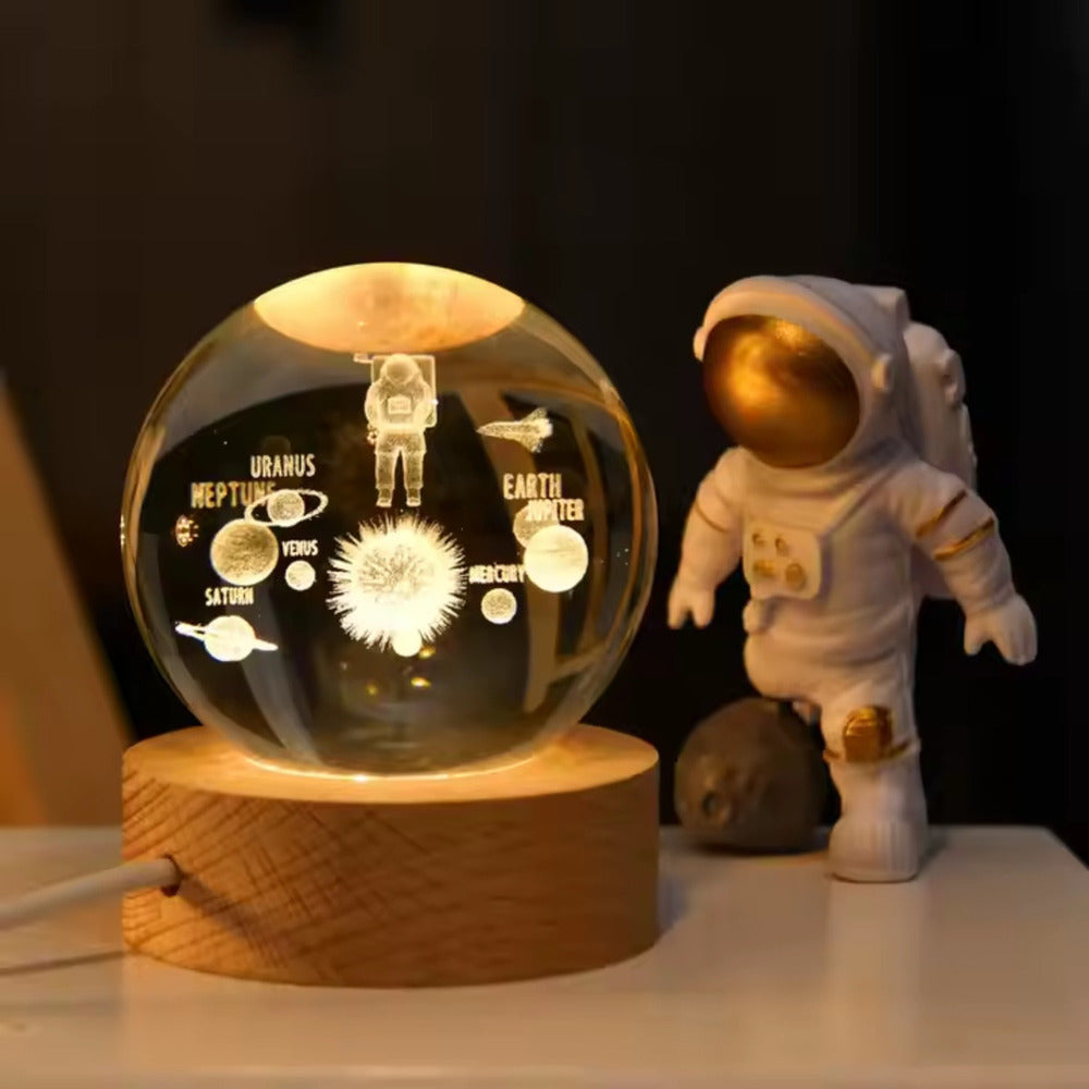 Lámpara En Bola De Cristal 3d Astronauta Con Base De Madera
